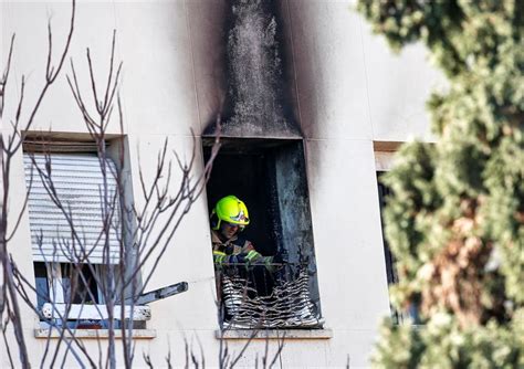 Muere Al Arrojarse Desde El Tercer Piso De Una Vivienda En Llamas En Valencia