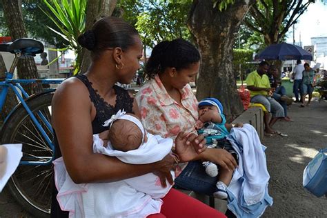 Campanha Sobre Aleitamento Materno Vai Finalizar Mama O Na Pra A