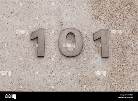 House Number 101 Sign Hi Res Stock Photography And Images Alamy