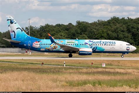 TC SNU SunExpress Boeing 737 8HC WL Photo By Sierra Aviation