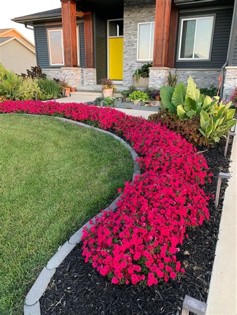 Create Eye Catching Flower Beds With These Smart Simple Design Ideas