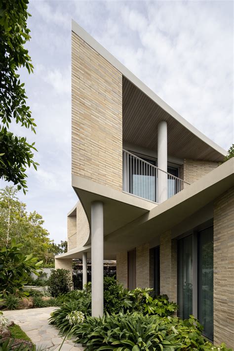 Oxlade by Shaun Lockyer Architects - Project Feature - The Local Project