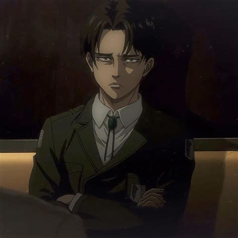 Levi Ackerman ♥︎ On Instagram リヴァイアッカーマン The Way He Stares At Zeke