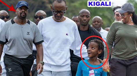 Videoagashya Muri Kigali H E Paul Kagame Na Gen Muhoozi Basabanye N