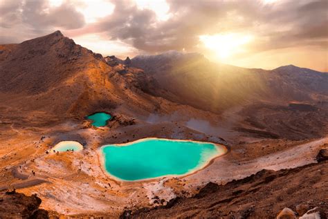 Hiking The Tongariro Alpine Crossing With Kids In New Zealand 7