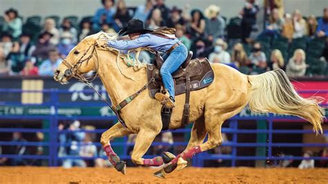 On The Cover Hailey Kinsel And Sister Cowgirl Magazine