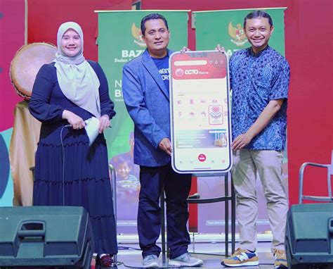 Bank CIMB Niaga Syariah Tunaikan Zakat Ke BAZNAS Melalui Aplikasi OCTO