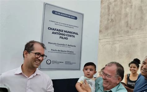 Prefeito Marcelo Belitardo Inaugura O Chafariz Santos Guimar Es Bahia