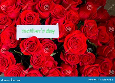 Close Up Of A Beautiful Bouquet Of Red Roses With A Happy Mothers Day