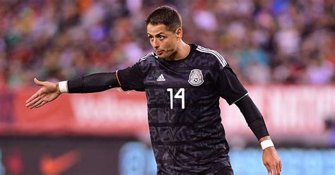 Chicharito Hern Ndez Explota Y Defiende A La Selecci N Mexicana De