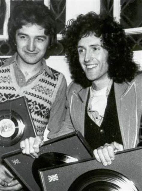 Pin By On Queen The Greatest Queen Photos John Deacon Queen