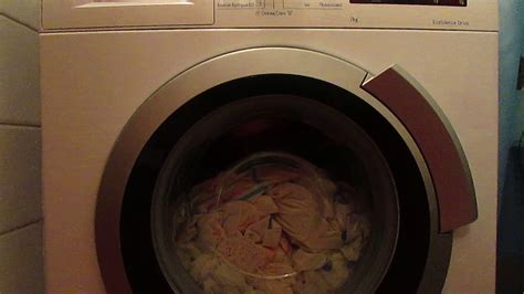 Bosch Serie 6 3D Washing WLT24460OE - YouTube