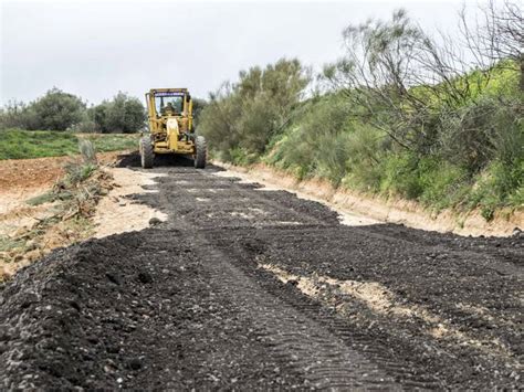 Comienza El Arreglo De Kil Metros De Caminos Rurales En T Rmino De