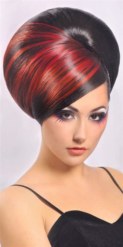 Pin By Nikos Samaras On Wigs Dramatic Hair Hair Updos Bouffant Hair