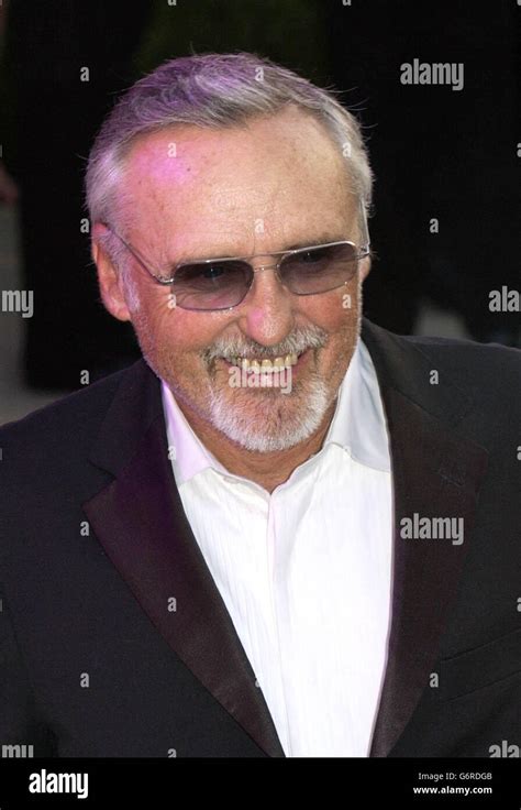 Oscar04vanity Oscars2004 Smiling Head Shoulders Celebrity Sunglasses Film Denis Hi Res Stock