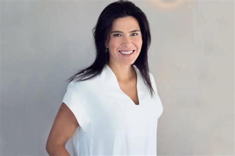 Renee Snyder Md A Dermatologist With Snyder Dermatology Issuewire