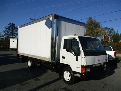 1994 MITSUBISHI FUSO FE 16FT BOX TRUCK ONLY 45K MILES POWER LIFT