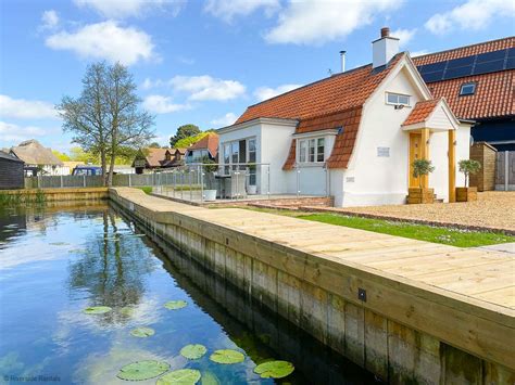 Holiday Cottages The Norfolk Broads Riverside Rentals