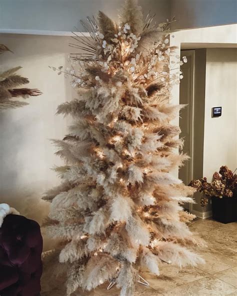 20 Diy Boho Style Christmas Tree Decorations Apartment Therapy