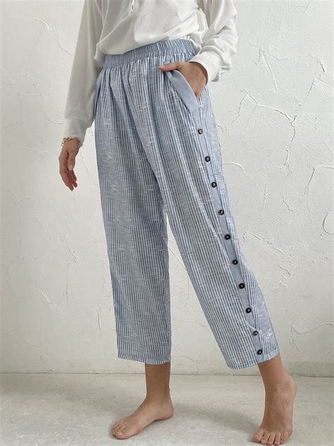 Striped Casual Loose Button Detail Pocket Pant Noracora