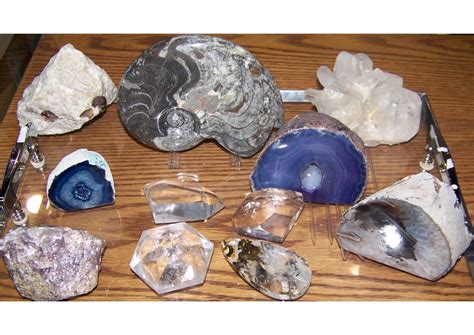 (11) PIECE AMAZING RARE ROCK, & MINERAL COLLECTION AS SHOWN