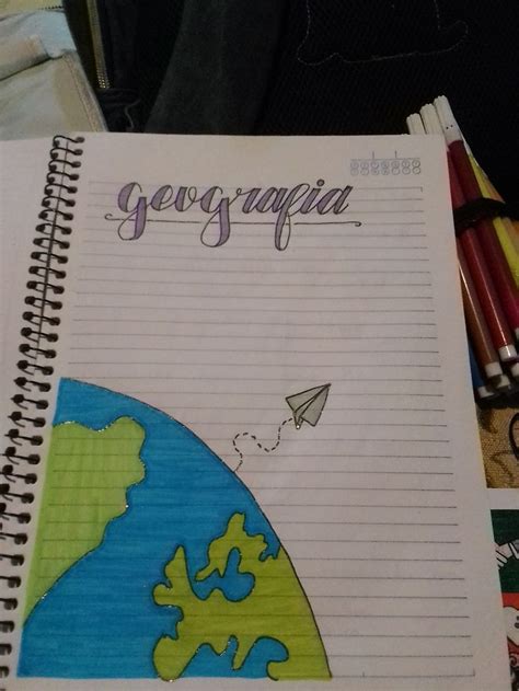 Capa De Materia De Geografia Idee Per Notebook Disegno Di Fiori