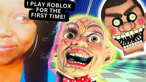 I Played Roblox For The First Time Escape Mr Funnys Toyshop Youtube