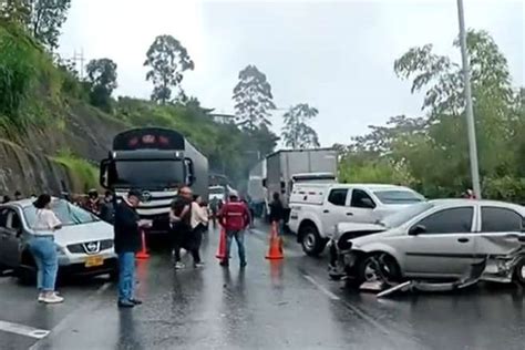 As Fue El Accidente En La L Nea Que Dej Dos Muertos Y Doce Heridos