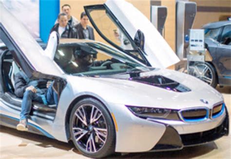 BMW I8 The Rs 2 3 Crore Hybrid Car The Economic Times Video ET Now