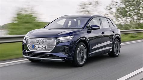 Audi V Tesla Pourquoi Le Suv Audi Q E Tron Est Essentiel Dans Sa