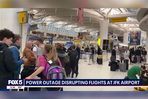 Jfk Airport Power Outage Forces New Zealand Flight To U Turn