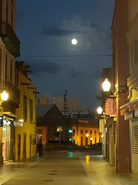 Quina On Twitter Rt Mafolu Y Esta Luna Va Dedicada A Quinadelart