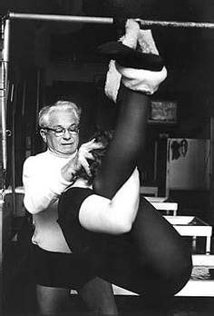 Joseph Pilates Aula Cadillac Joseph Pilates Pilates Pilates Exercicios