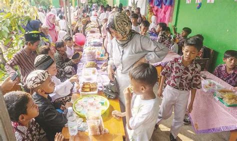 Pelajar Sd Praktikkan Pembelajaran Kewirausahaan Koran Jakarta