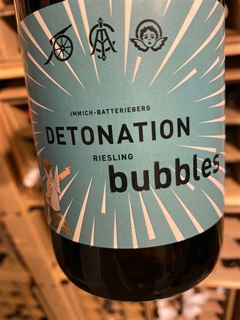 Immich Batterieberg Riesling Detonation Bubbles Extra Brut