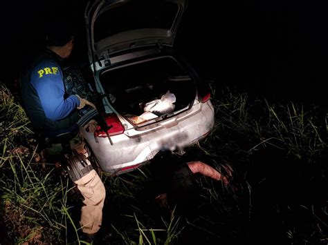 Homem Preso Carro Roubado E Oito Quilos De Coca Na Na Fern O Dias