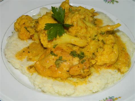 Varrendo O Prato Curry De Frango Couve Flor