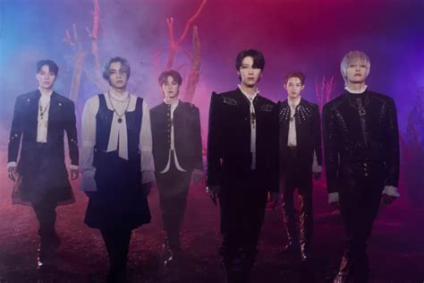 Lirik Lagu Phantom Wayv Title Track Dalam Album Phantom Warna Nusa