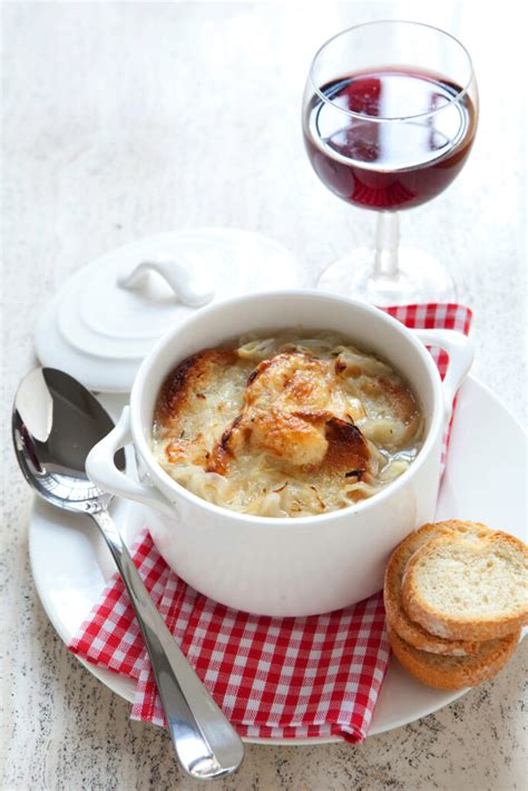 Zuppa Di Cipolle Gratinata Sale Pepe