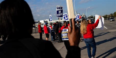 Uaw Expands Strike At Gm Stellantis Facilities It Goes Easier On