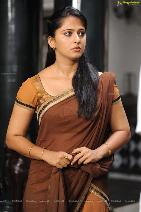 Anushka Shetty Hot Navel B Bs Waist Show Latest Spicy Pics Page