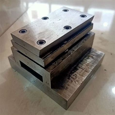 Hot Runner Mild Steel Plastic Injection Mold At Rs In Vasai