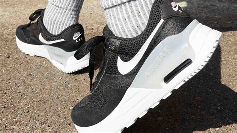 Les L Gendaires Nike Air Max Sont Moins De Euros Sur Le Site