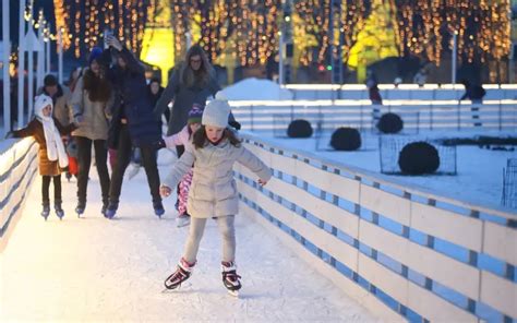 Les Plus Belles Patinoires De No L Pr S De Marseille Le Bonbon