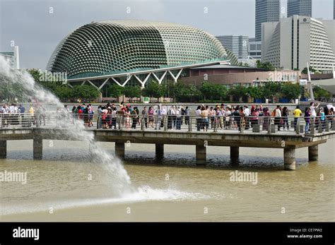 Esplanade Marina Bay Singapore Stock Photo Alamy