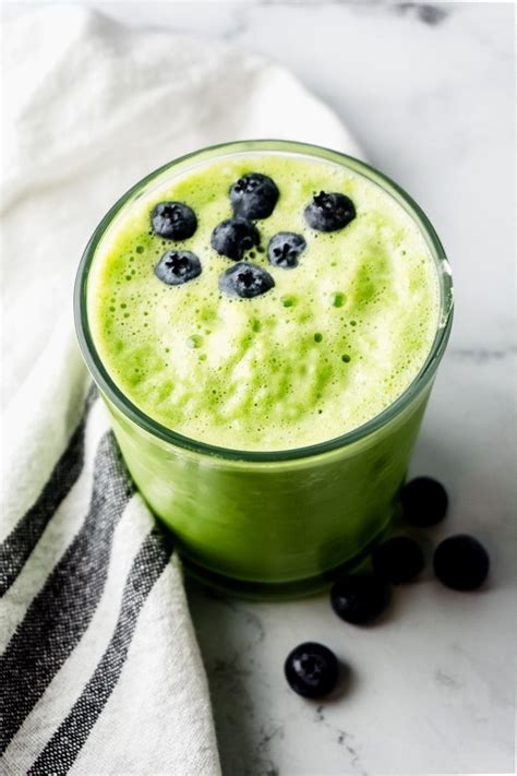 Healthy Keto Green Smoothie - Green and Keto