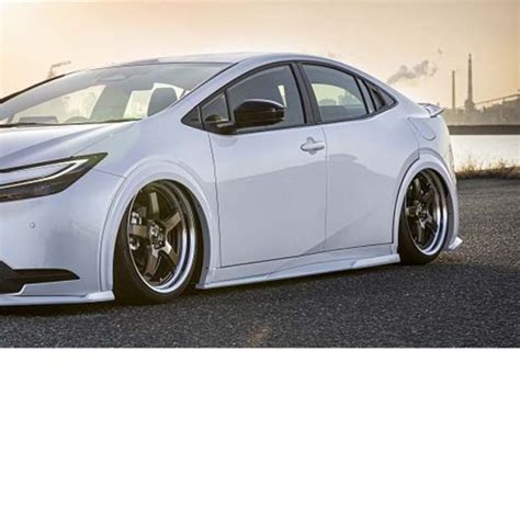 Kuhl Racing Kruise Wide Fender Set Frp For Toyota Prius Zvw