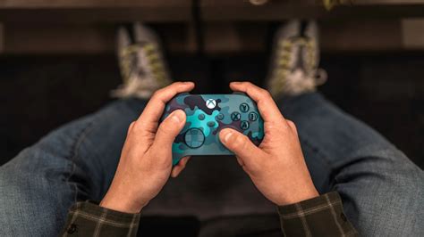 Une Nouvelle Manette Sans Fil Xbox S Ajoute La Mineral Camo