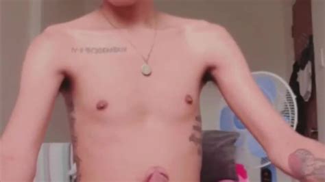 Cute Inked Hot Slim Horny Filipino Twink Jerking Off Бесплатное