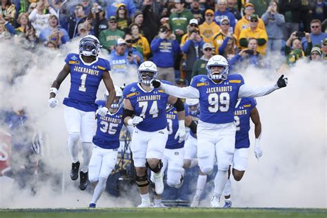 South Dakota State Wins First Fcs Title With Dominant 45 21 Victory